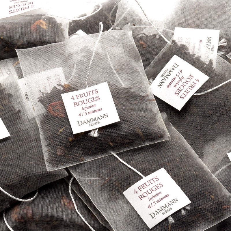 QUATRE FRUITS ROUGES (Thé noir) Boîte 25 Sachets – Image 3