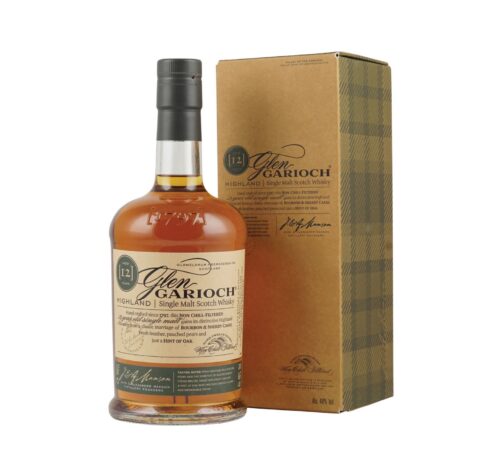 Glen Garioch 12ans : Issu de l’assemblage de deux types de vieillissement, ex-fûts bourbon et ex-fûts sherry, il révèle un caractère riche, fruité, gourmand