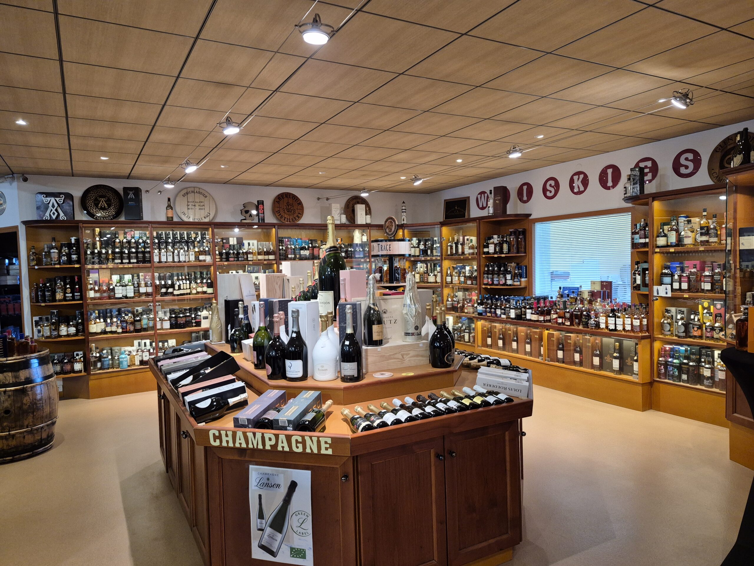 Rayon des champagnes et whiskies