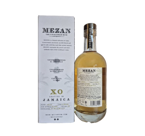 Le Rhum Mezan XO est un rhum jamaïcain réputé pour son assemblage unique et son savoir-faire.