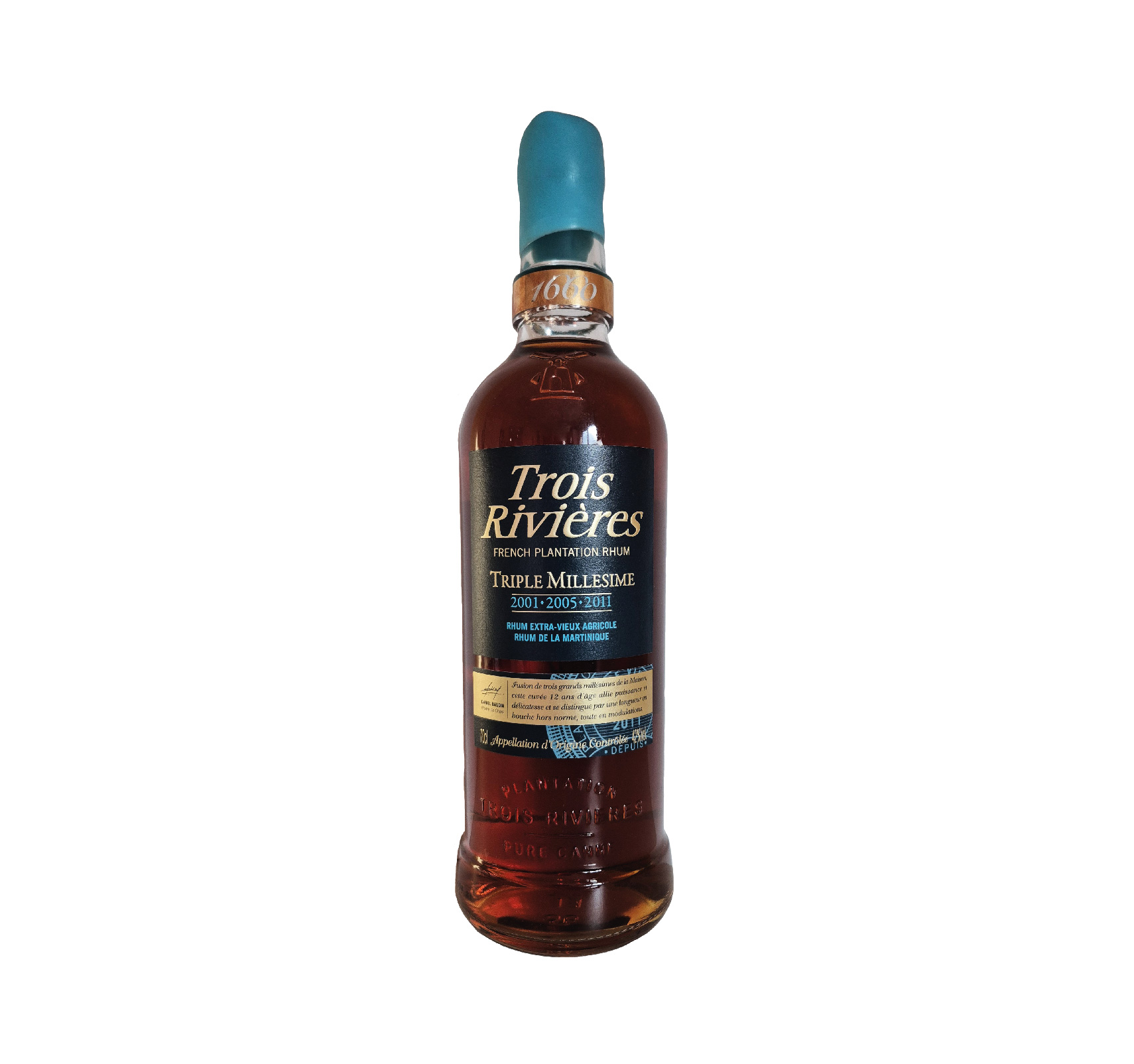 Un vieux rhum à la fois puissant, gourmand et parfaitement structuré aux saveurs de pain d’épices et de fruits secs.
