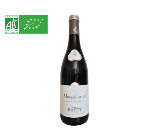 Aloxe Corton du Domaine Rapet, un vin profond, structuré et terrien, porté par un fruit rouge précis, des tanins fermes et une minéralité ferrugineuse.