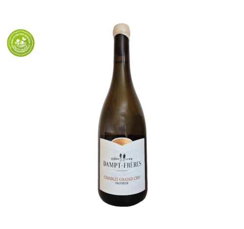 Le Chablis Grand Cru Vaudésir du Domaine Dampt Frères révèle toute la magie d’un terroir sculpté par la lumière. Un grand blanc de précision, vibrant et irrésistiblement raffiné.