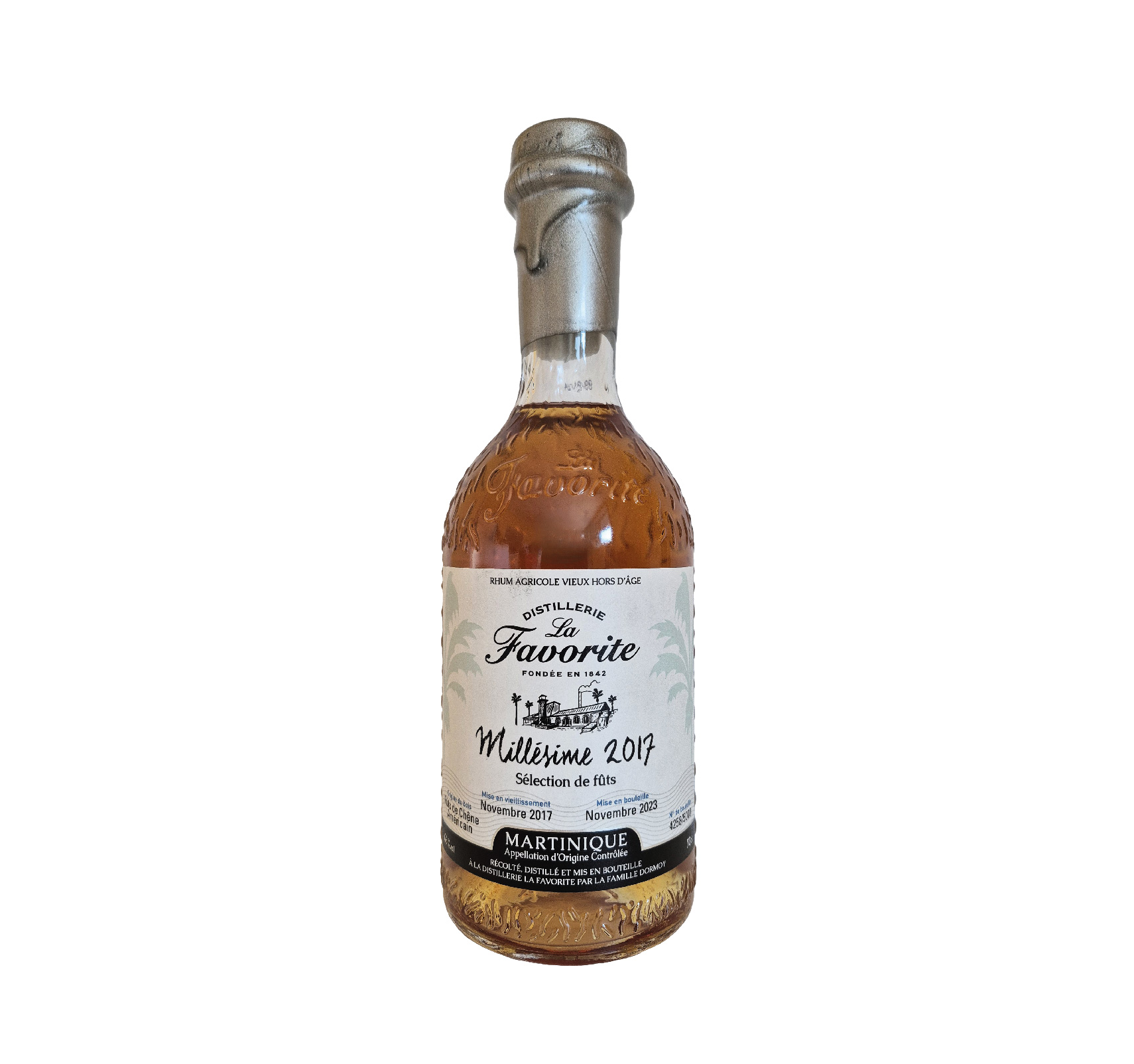 Une cuvée accessible, élégante et très bien équilibrée, parfaite pour les amateurs de rhums vieux gourmands.